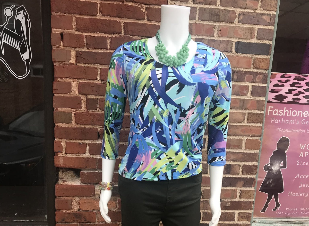 Abstract print 3/4 sleeve top, size Large